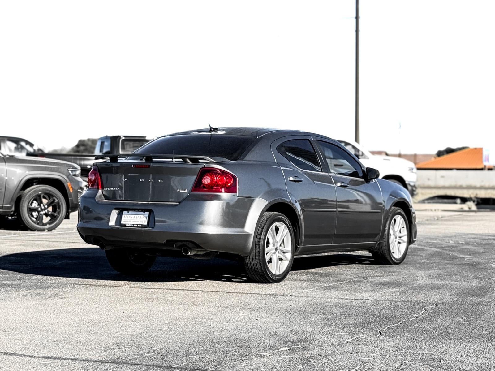 2012 Dodge Avenger SE V6