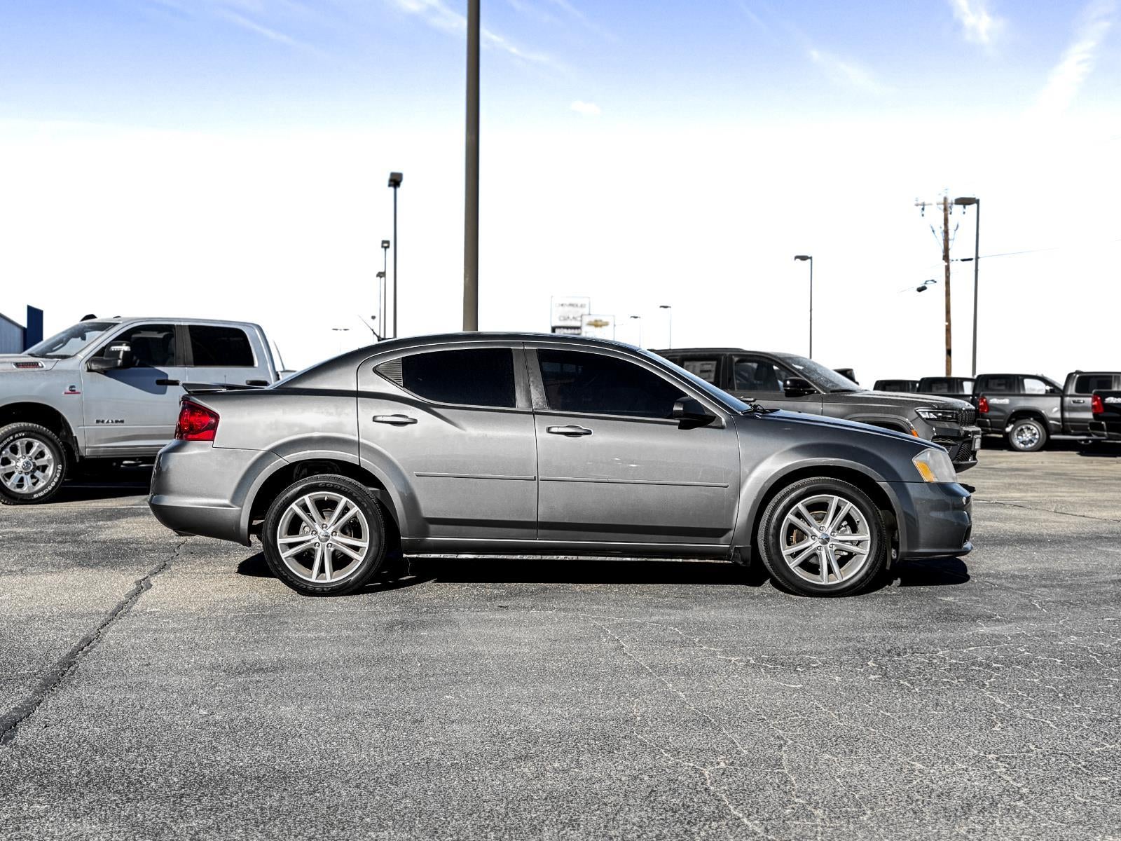 2012 Dodge Avenger SE V6