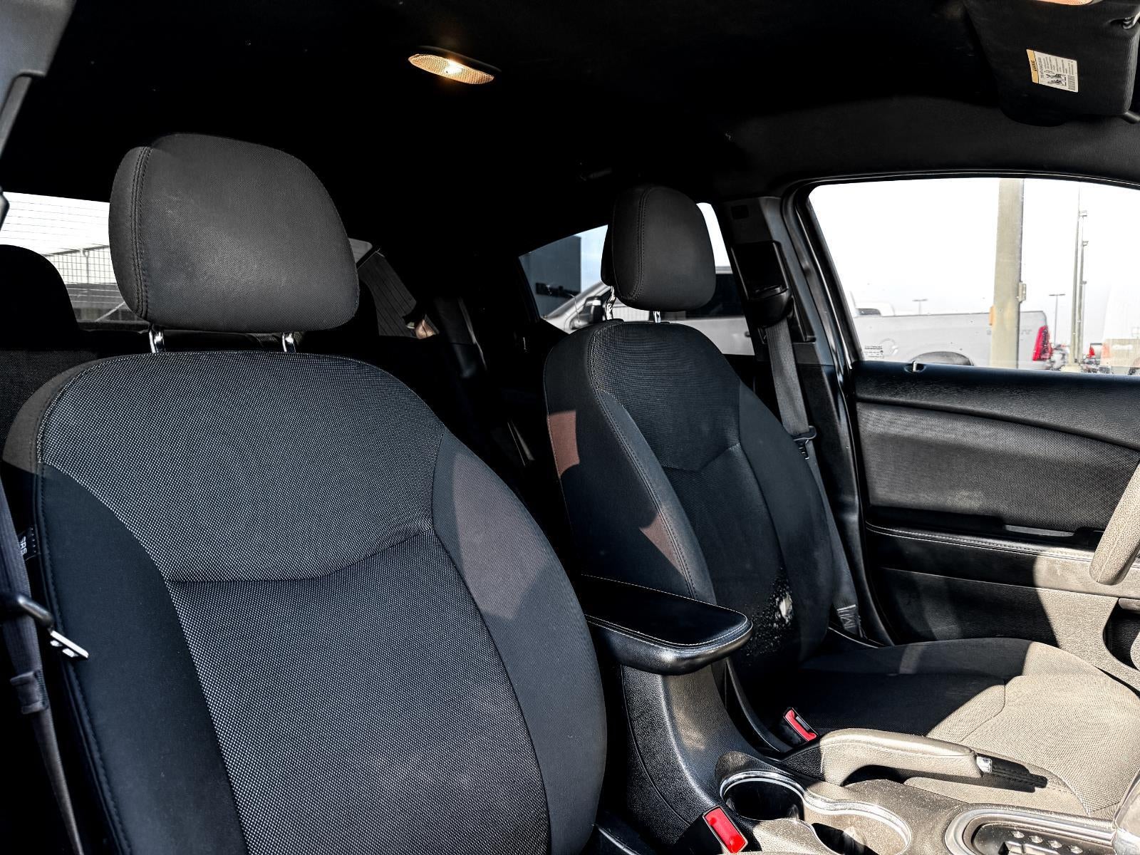 2012 Dodge Avenger SE V6