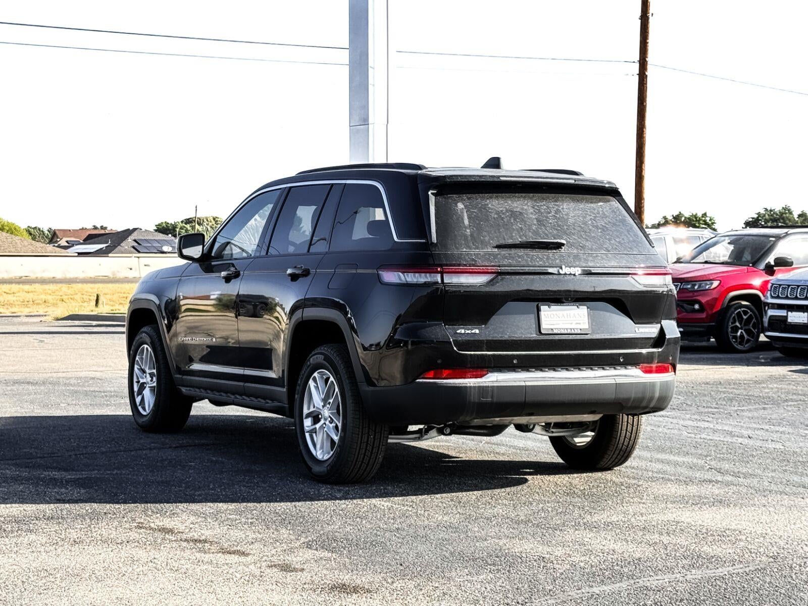 2025 Jeep Grand Cherokee Laredo - Photo 12