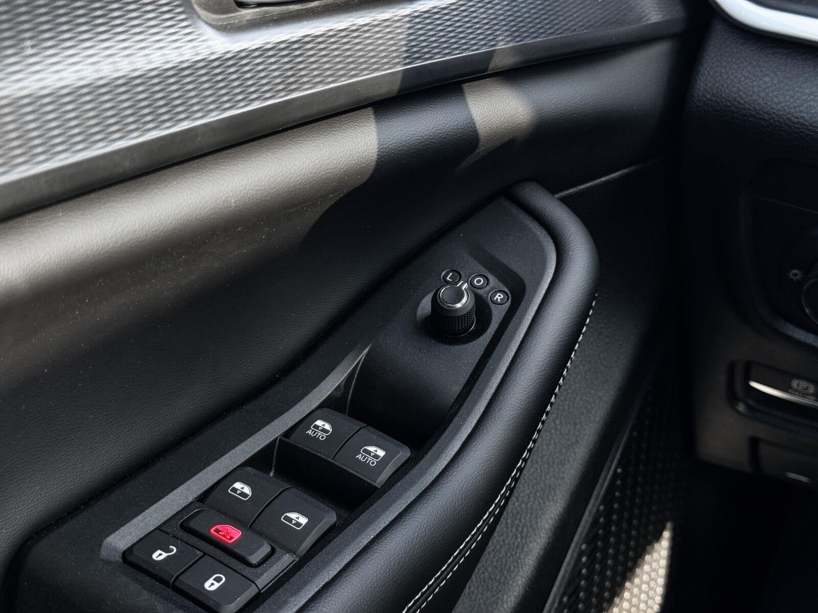 2025 Jeep Grand Cherokee Laredo - Photo 15