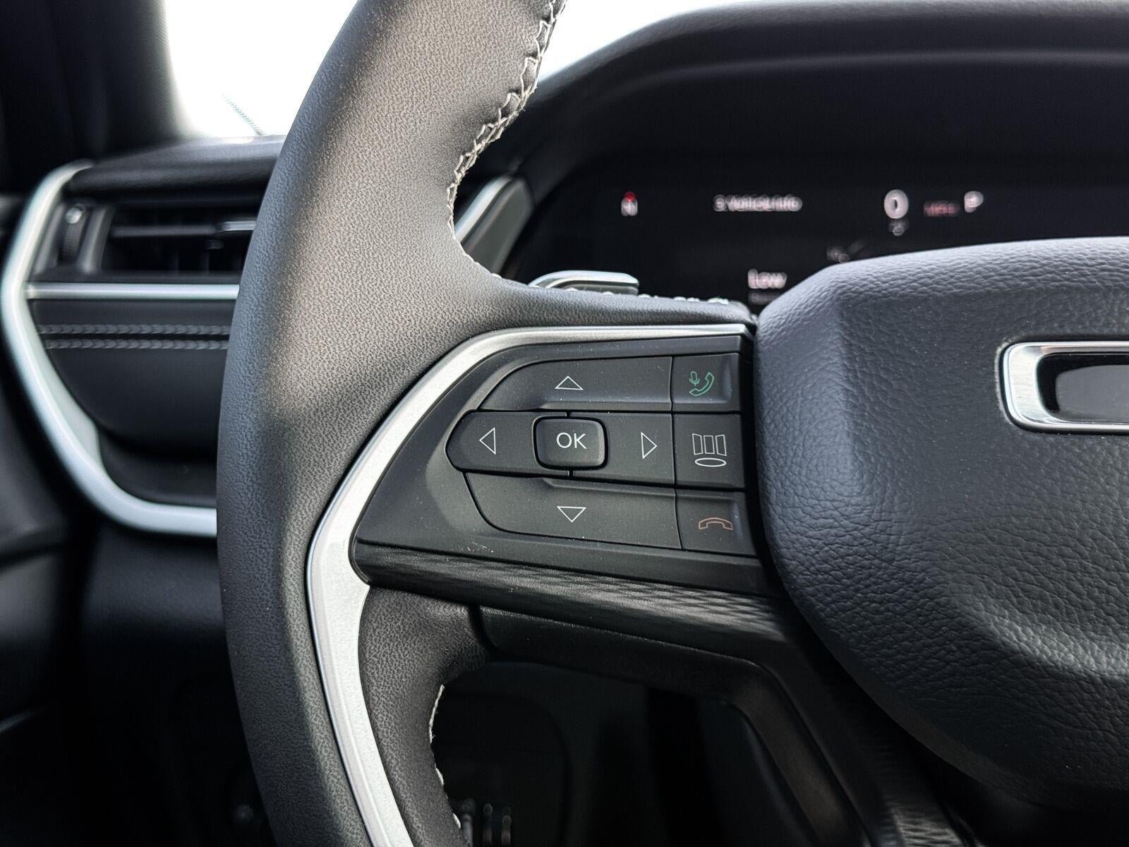 2025 Jeep Grand Cherokee Laredo - Photo 16