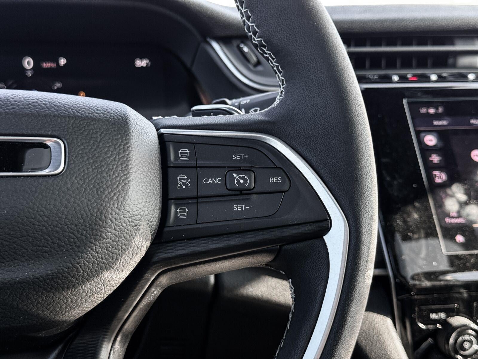 2025 Jeep Grand Cherokee Laredo - Photo 17