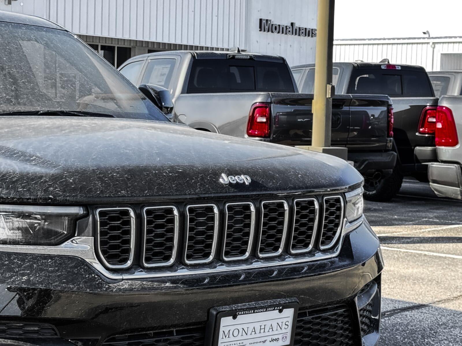 2025 Jeep Grand Cherokee Laredo - Photo 7
