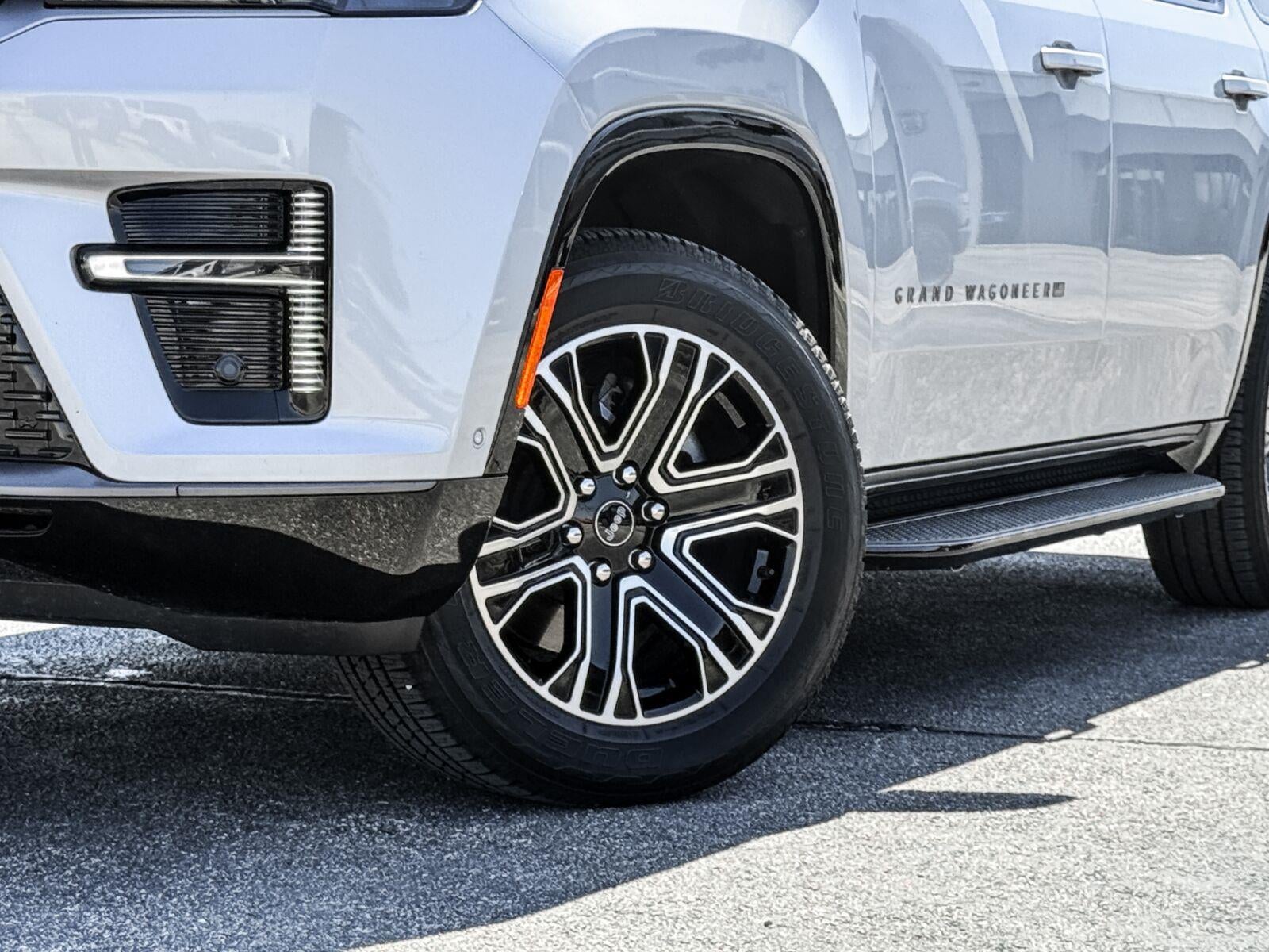2026 Jeep Grand Wagoneer Base