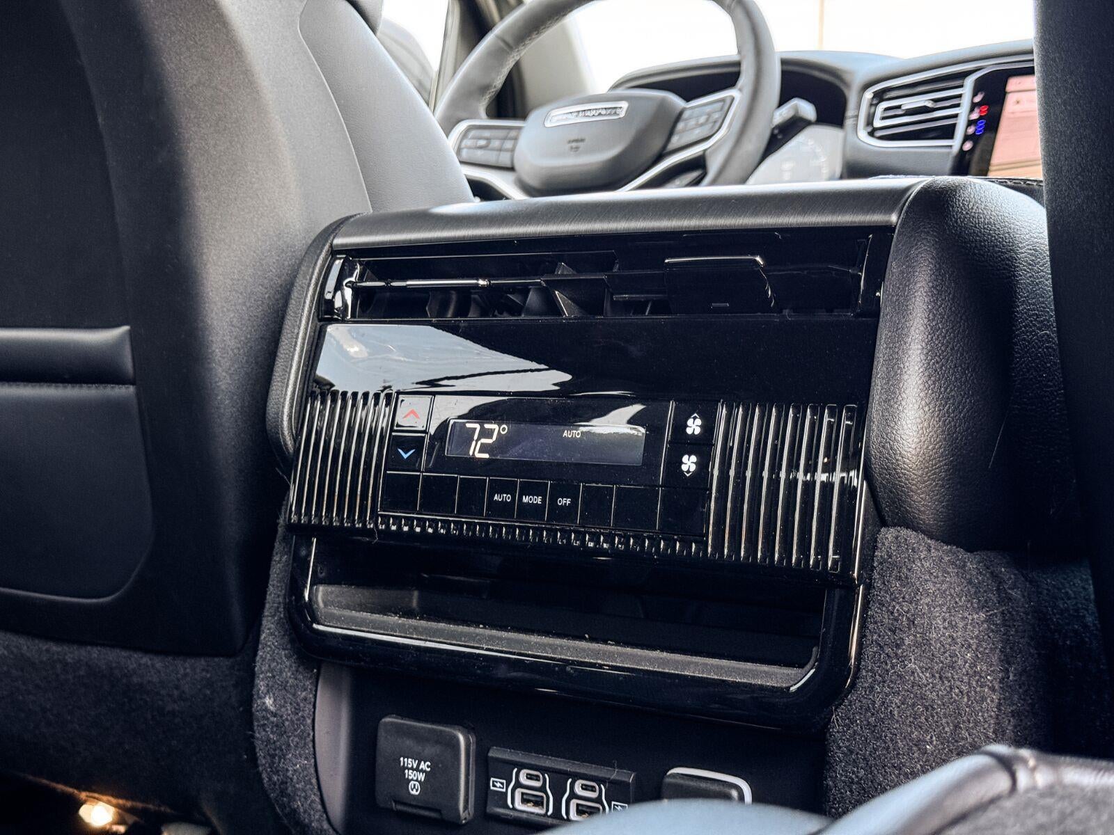 2026 Jeep Grand Wagoneer Base