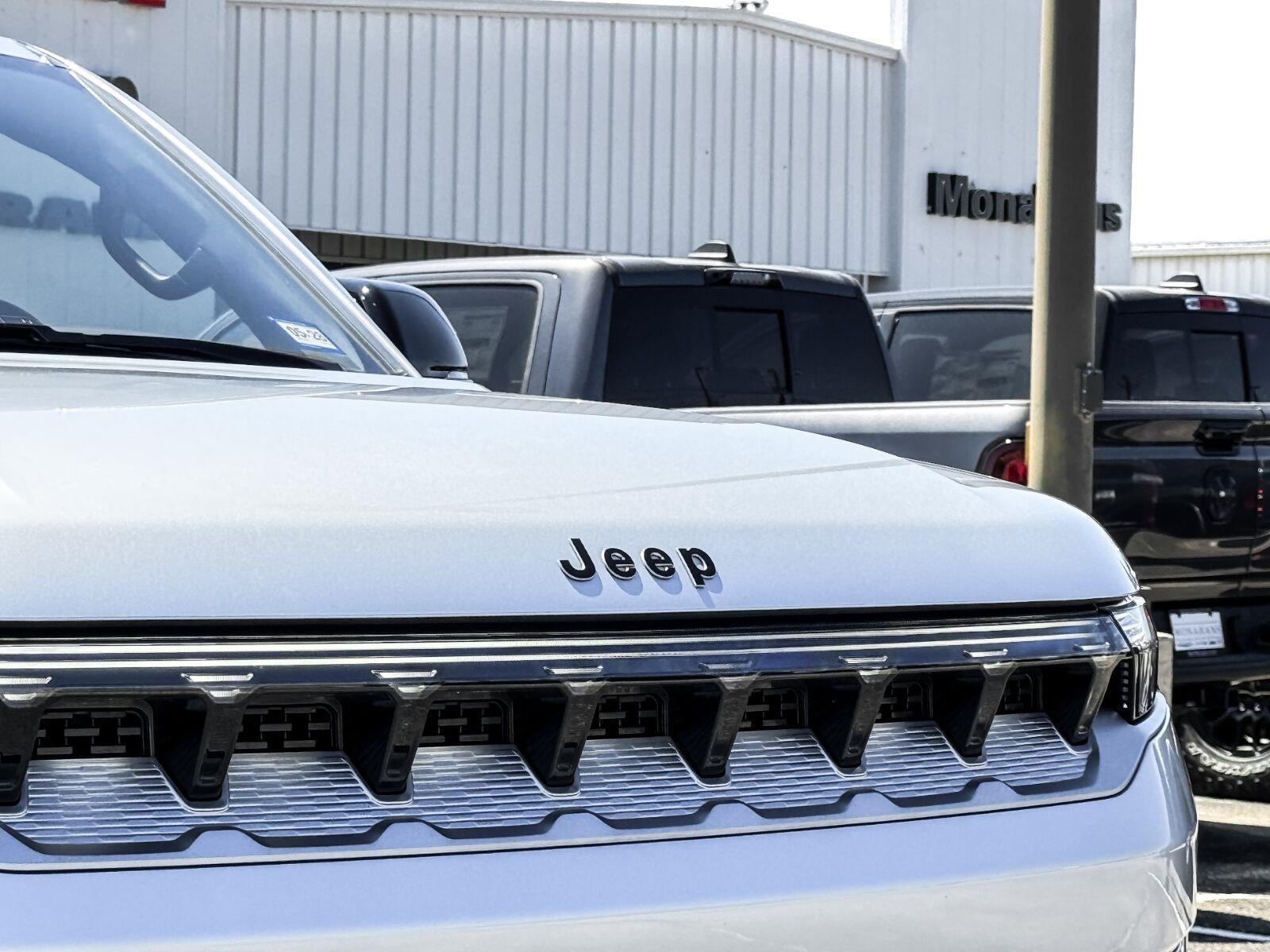 2026 Jeep Grand Wagoneer Base