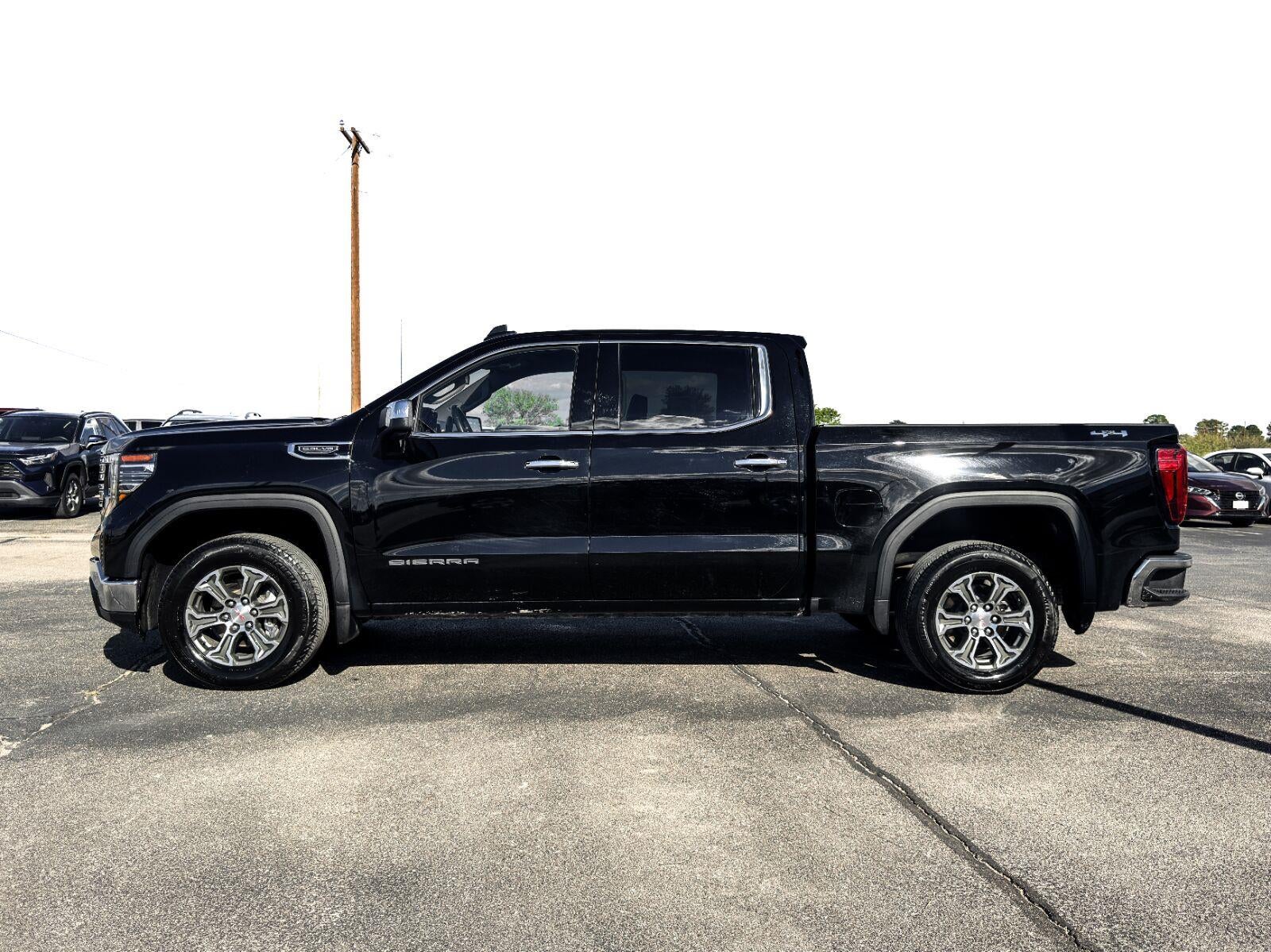 2025 GMC Sierra 1500 SLT