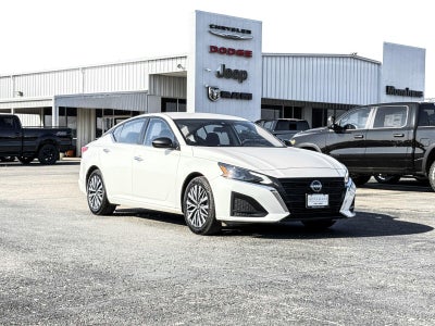 2025 Nissan Altima SV
