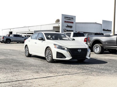 2024 Nissan Altima SV FWD