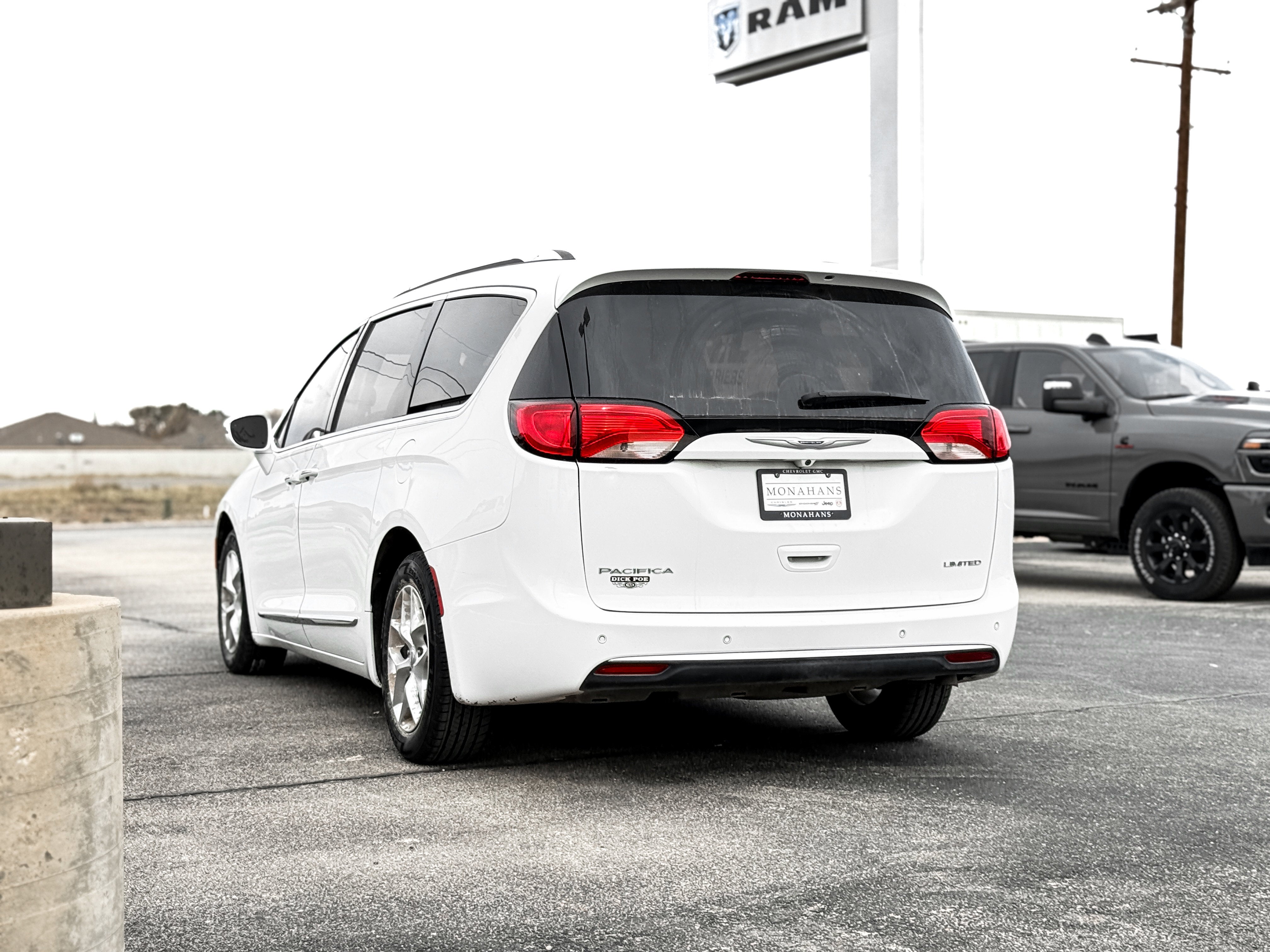 2020 Chrysler Pacifica Limited