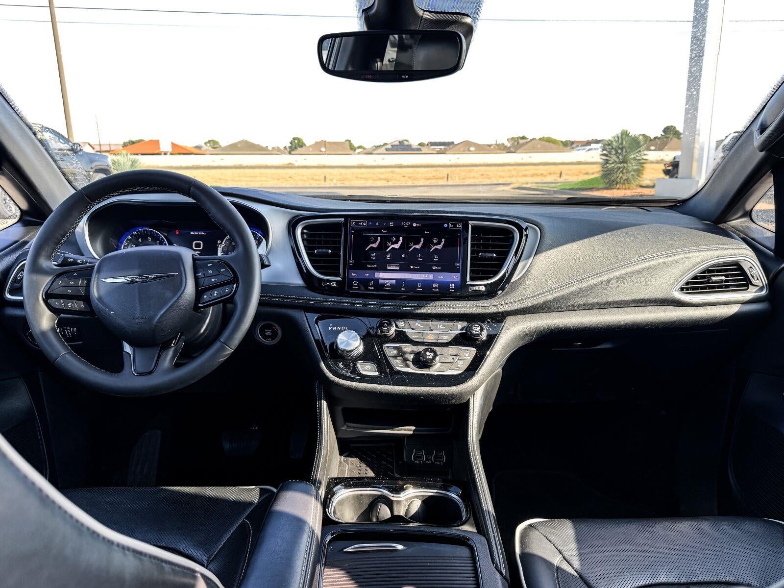 2025 Chrysler Pacifica Limited