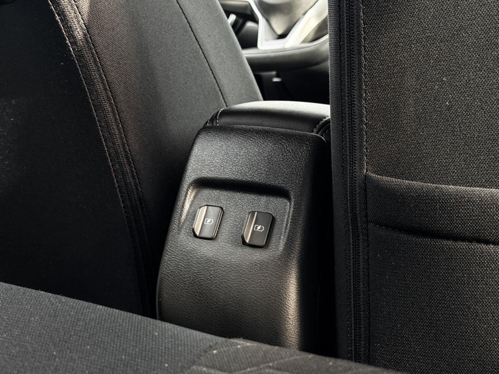 2024 Nissan Kicks SV Xtronic CVT