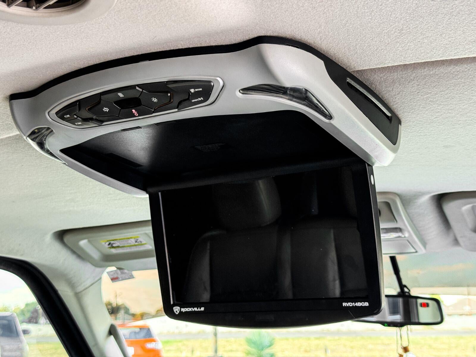 2018 Nissan NV Passenger NV3500 HD SL V8