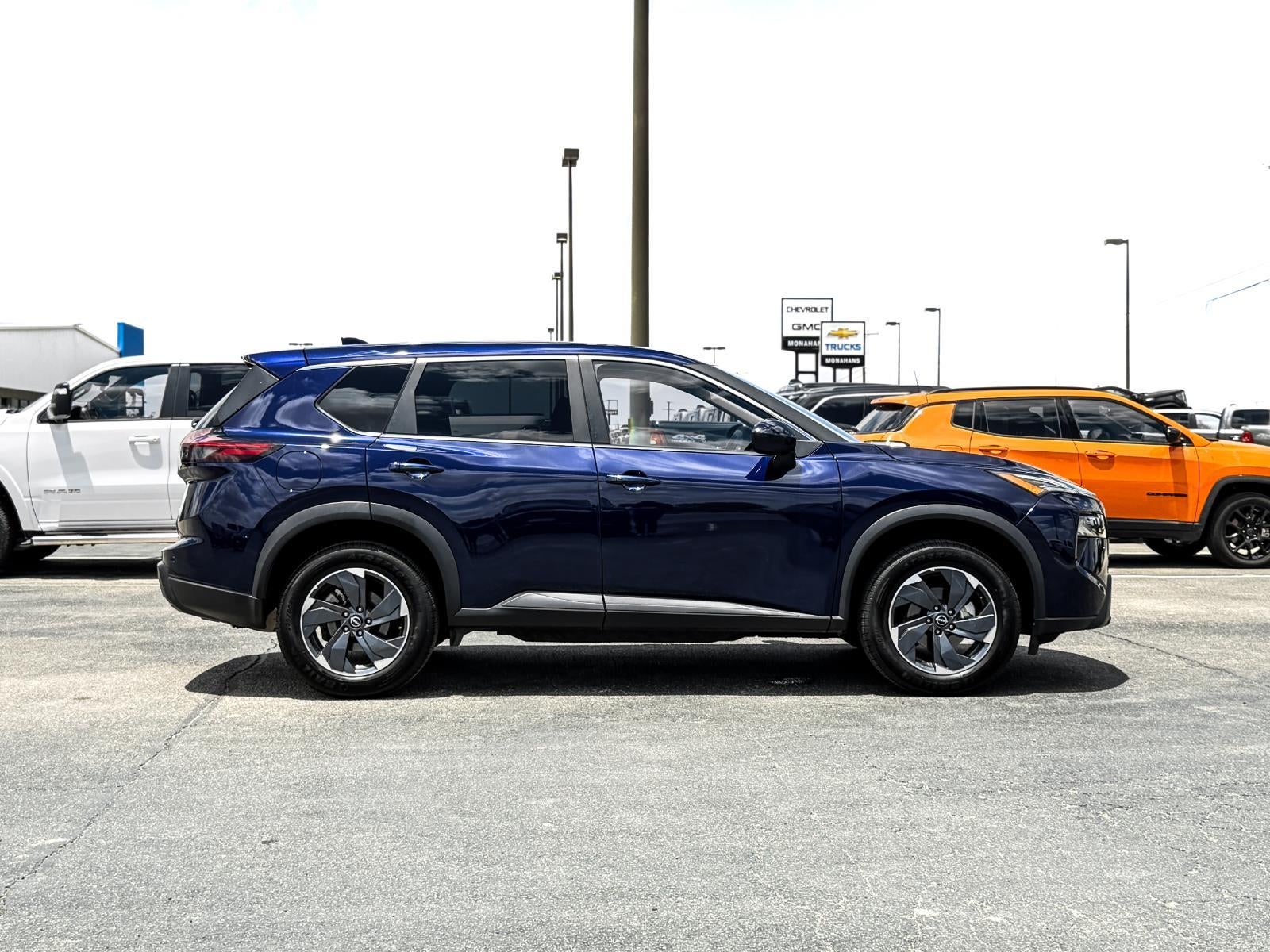 2025 Nissan Rogue SV FWD