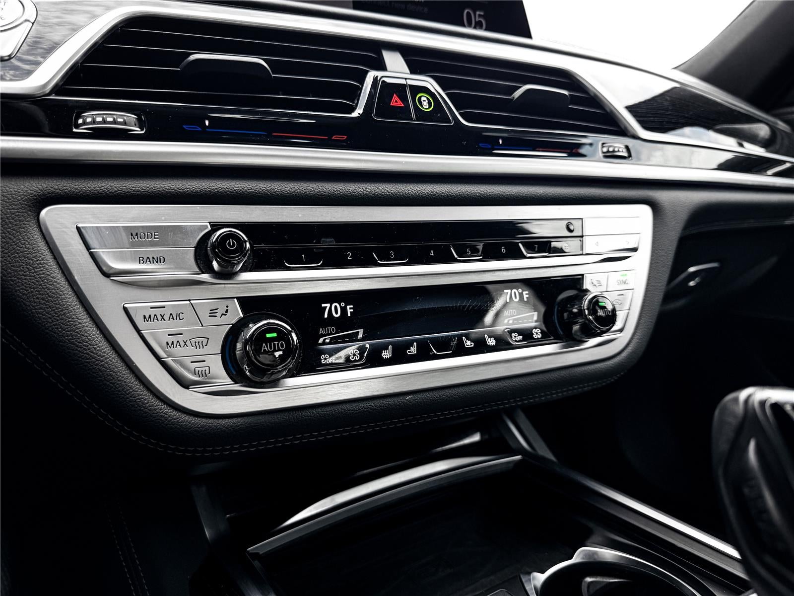 2021 BMW 750i xDrive