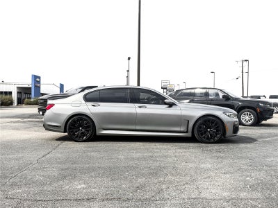 2021 BMW 750i xDrive