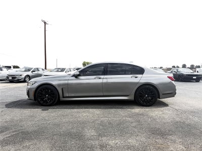 2021 BMW 750i xDrive